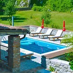 Natura By Interhome *